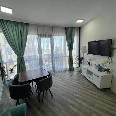 Holiday Lux Tower Batumi Exterior photo