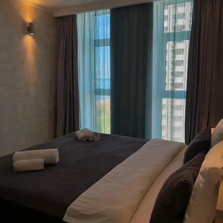 Holiday Lux Tower Batumi Exterior photo