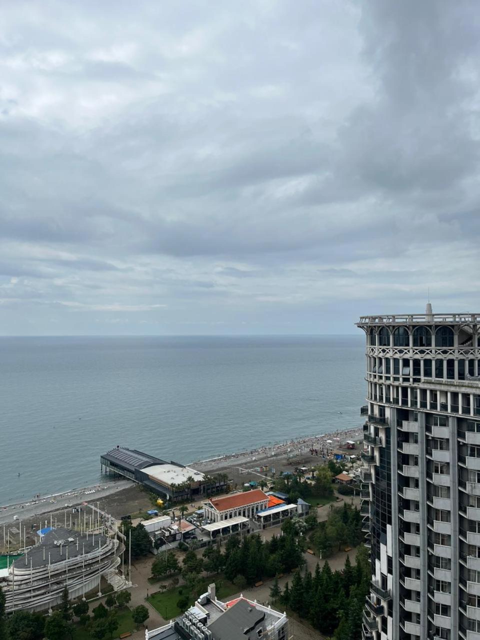 Holiday Lux Tower * Batumi